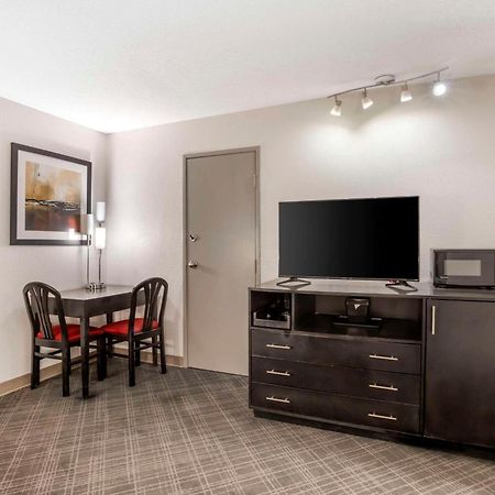 Comfort Suites Nashville Airport - Bna מראה חיצוני תמונה