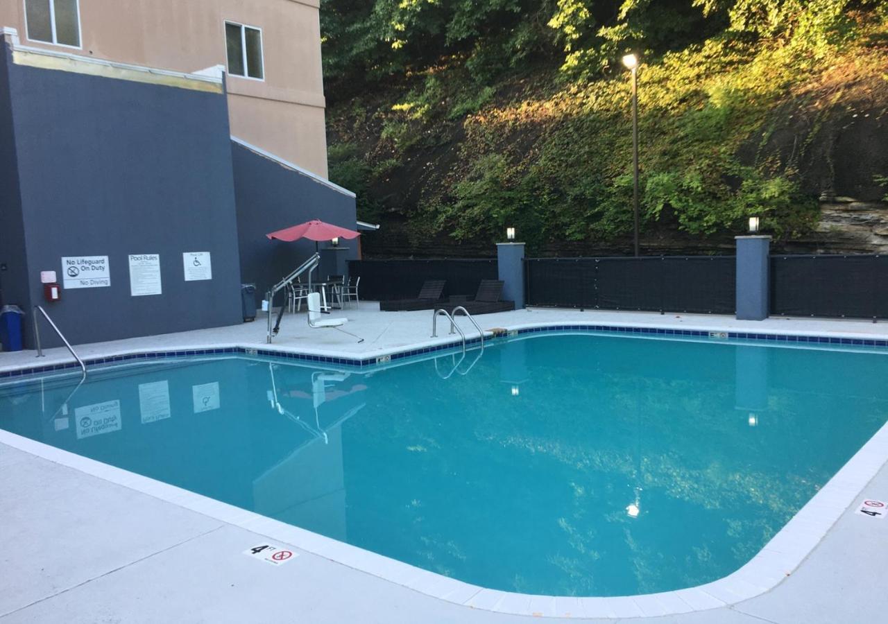 Comfort Suites Nashville Airport - Bna מראה חיצוני תמונה