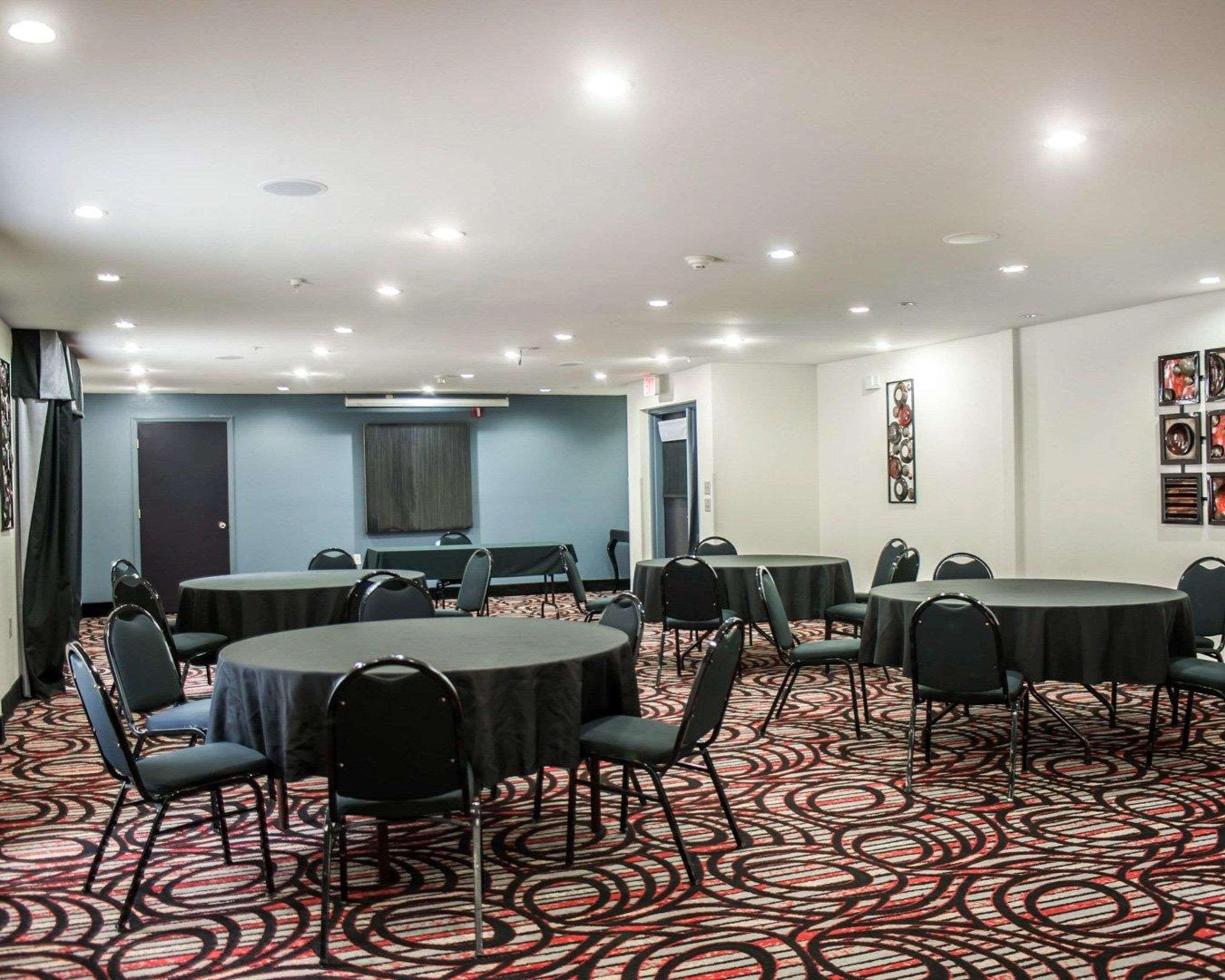 Comfort Suites Nashville Airport - Bna מראה חיצוני תמונה