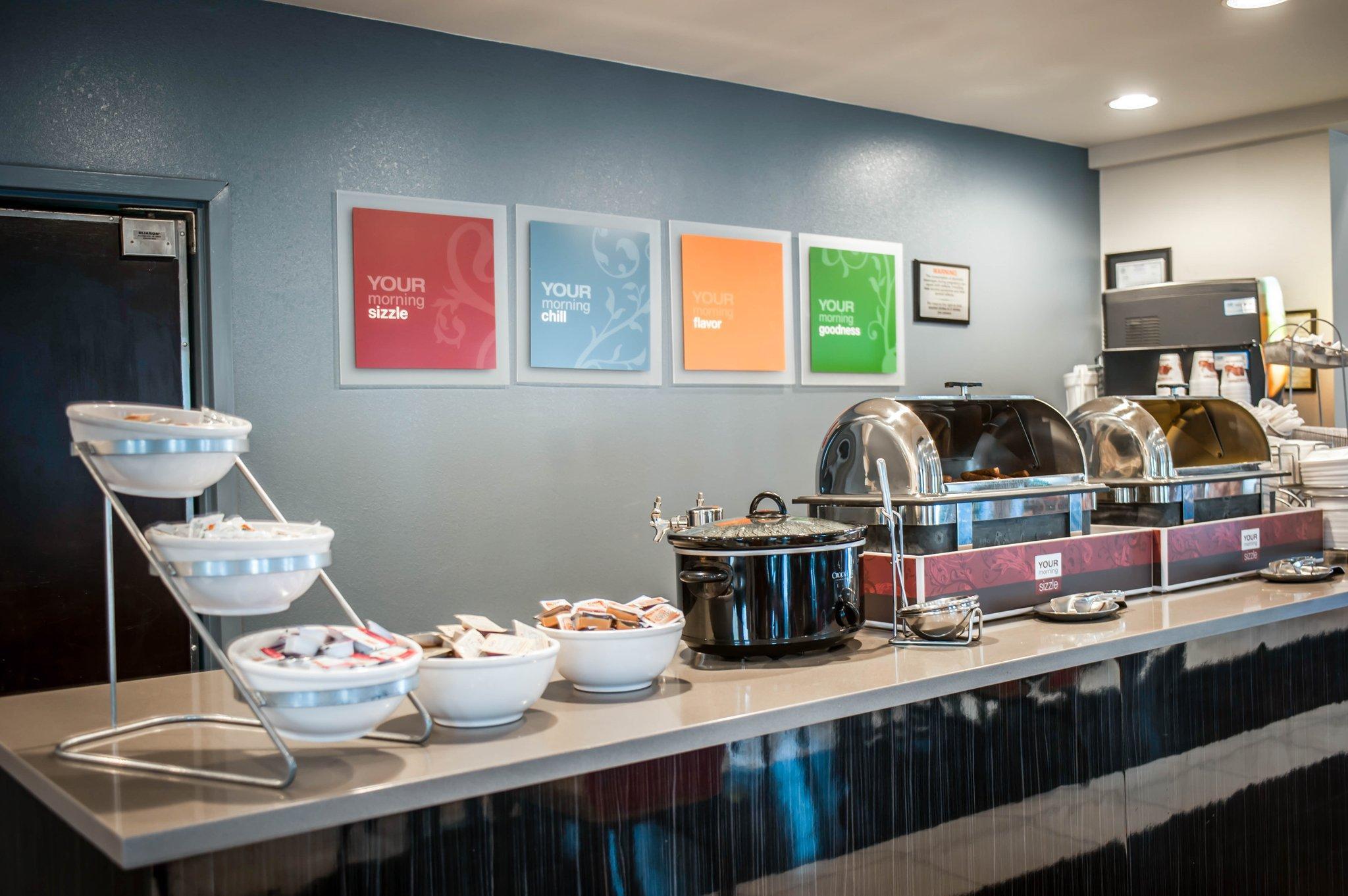 Comfort Suites Nashville Airport - Bna מראה חיצוני תמונה