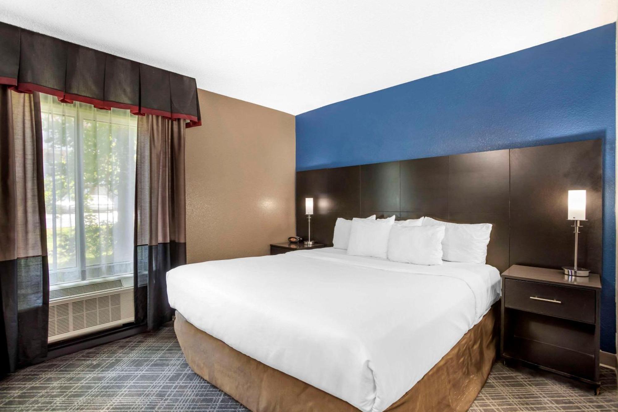 Comfort Suites Nashville Airport - Bna מראה חיצוני תמונה