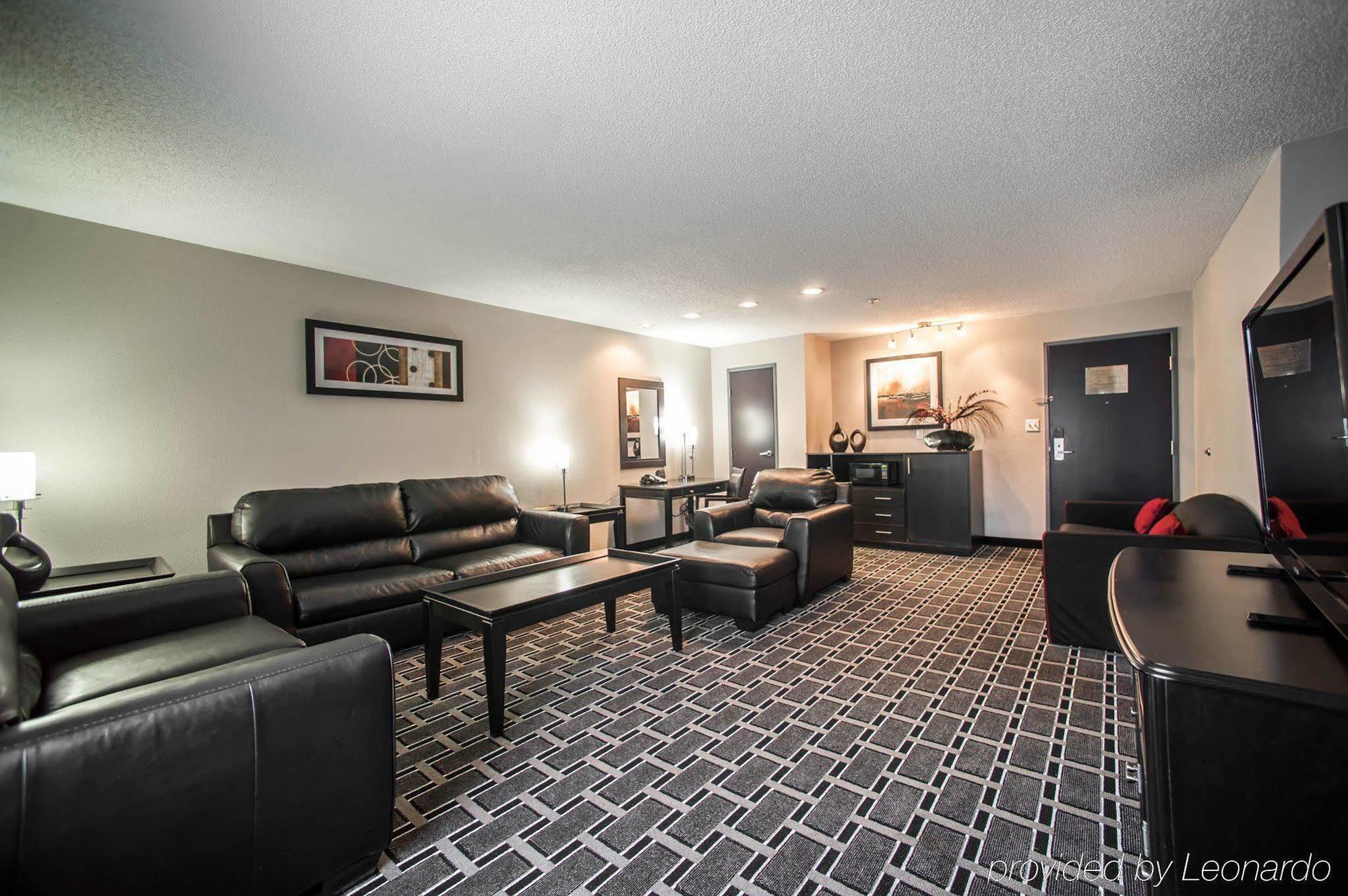 Comfort Suites Nashville Airport - Bna מראה חיצוני תמונה